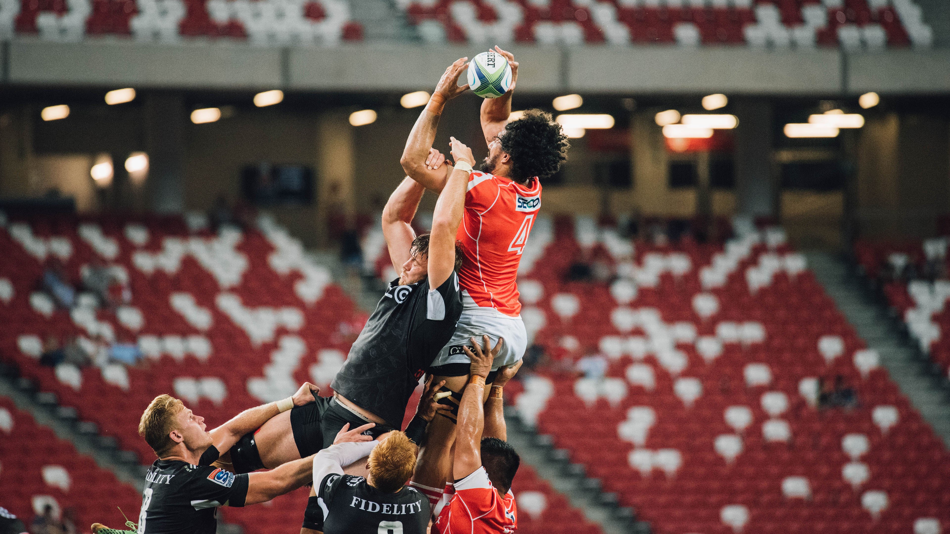 “高原疾驰：雪山巅峰的生命冲刺”，高原雪山最经典徒步路线